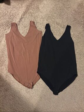 Old Navy Ribbed V-Neck Bodysuit Pair in Black and Brown
